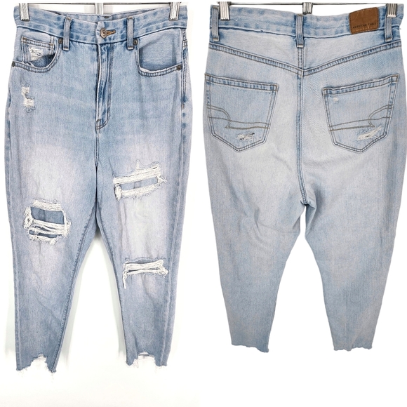 American Eagle Patched Ripped Curvy Mom Jean Light Wash SZ 4 Regular - Picture 1 of 9